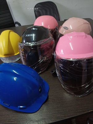 头盔工厂家建筑防范头盔矿灯头盔开发制造